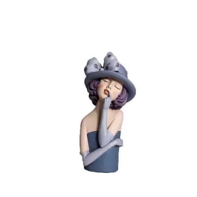 Escultura mulher cinza com mão na boca 20x9x7cm