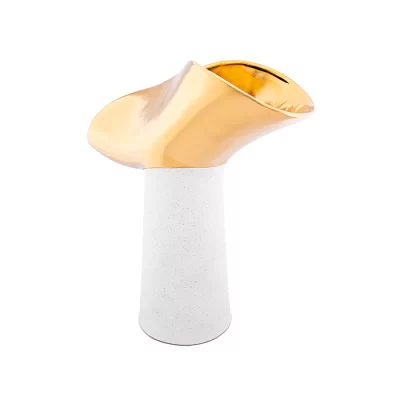 Vaso chapeu dourado 39x35x17cm