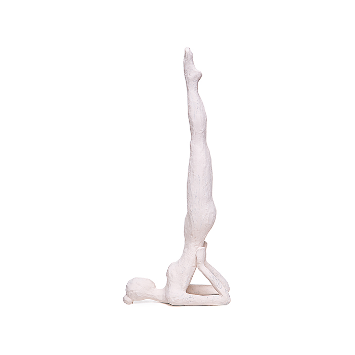 Escultura yoga maos atras creme 28x12x6cm