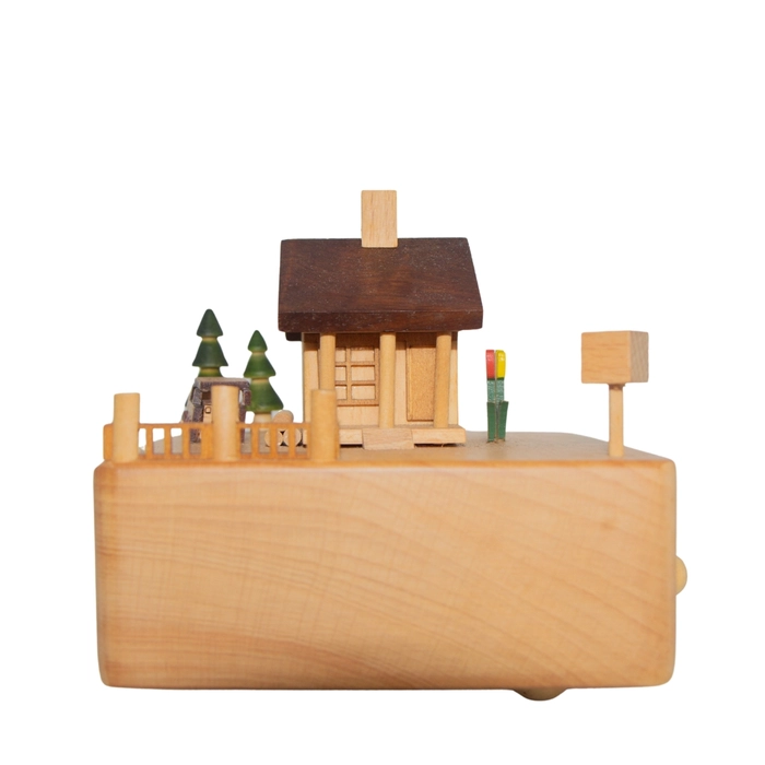 Caixa de música casinha 11x11x11cm