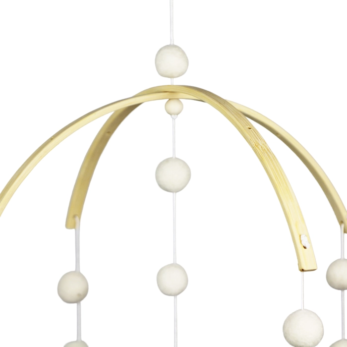 Alternative view of Móbile bolinhas com tule 59x30x30cm