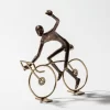 Escultura ciclista equilibrio 26x22x10cm