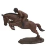 Escultura homem no cavalo 35x44x13cm